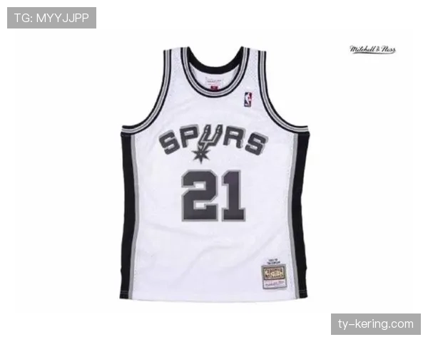 马刺签下中锋普拉姆利10天合同，文班亚马获内线帮手